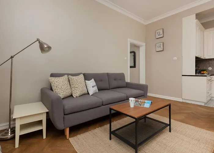Metro Rondo Onz Apartment By Noclegi Renters