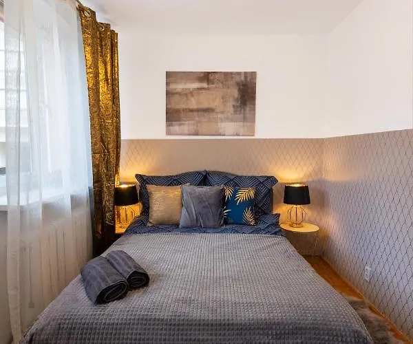 Clicktheflat Bellottiego Apart Rooms
