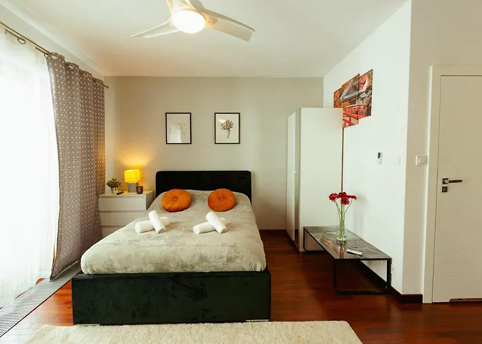 Pawia 51 - Piekny Wiok Na Centrum Warszawy - Duzy Balkon - Smart Tv 55 Cali Wifi - Good Apartments