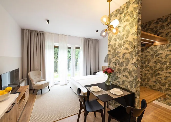 B85 Suites