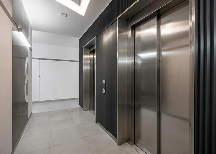 Rondo Daszynskiego Apartments N1 - Parking, 8Th Floor, City View, Subway - By Rentujemy