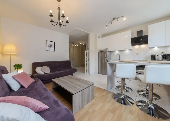 Sugar Plum Apartment Bielany