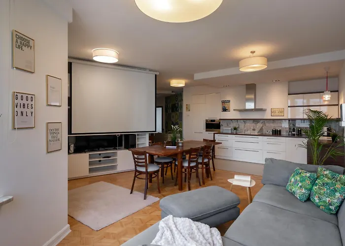 Golden Apartments Warsaw - 100M2 - Lucka