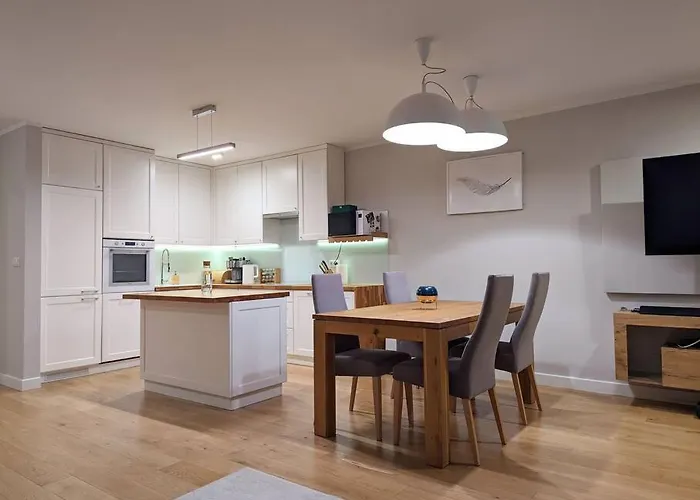 Apartament Z Biokominkem Blisko Lotniska