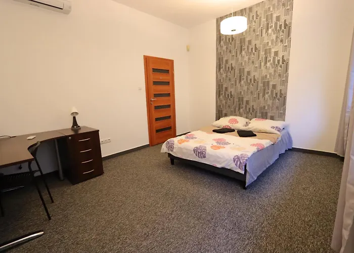 Fantastic Waw - J7 Room D
