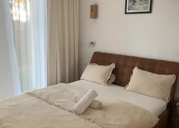 Premium Apartment - Metro & Parking