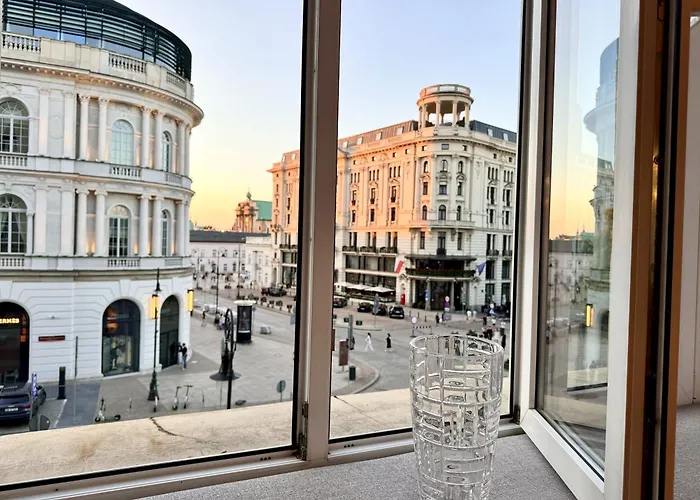 Mondrian Luxury Suites & Apartments Old Town