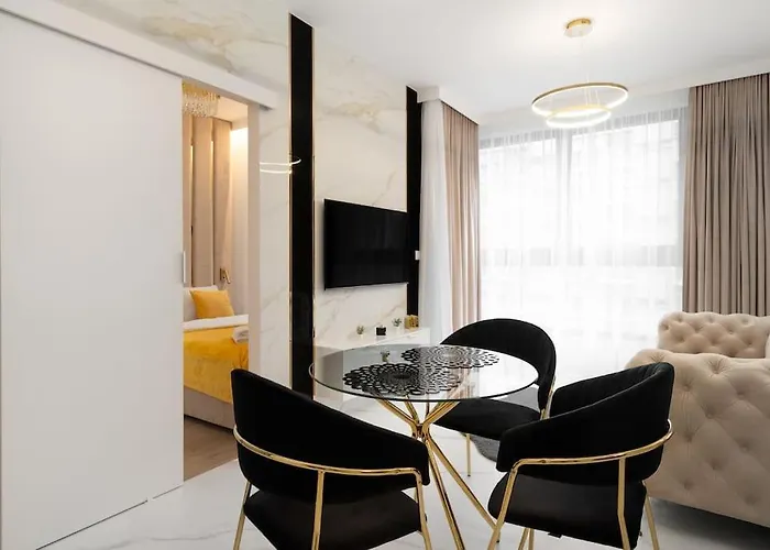 Urban Chic - Grzybowska 37 - Luxury Warsaw Stays