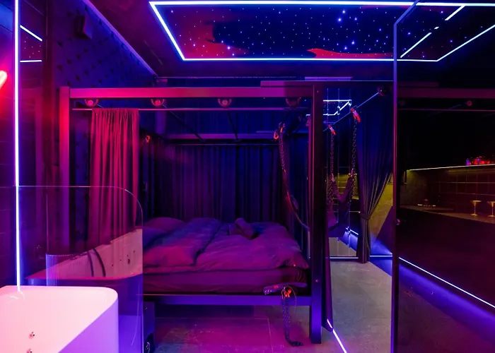 No Limits House - Apartament Bdsm Red Desire