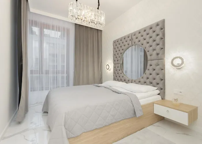 Warsaw Sarmacka Apartment With Gym, Sauna And Parking By Noclegi Renters