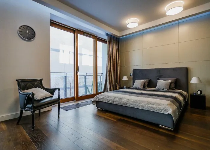 Warszawski Sen-Apartament Emilii Plater 10