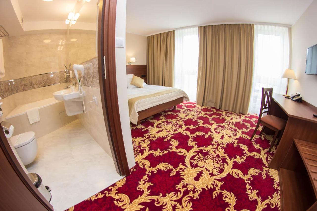 Gromada Centrum Hotel 3*