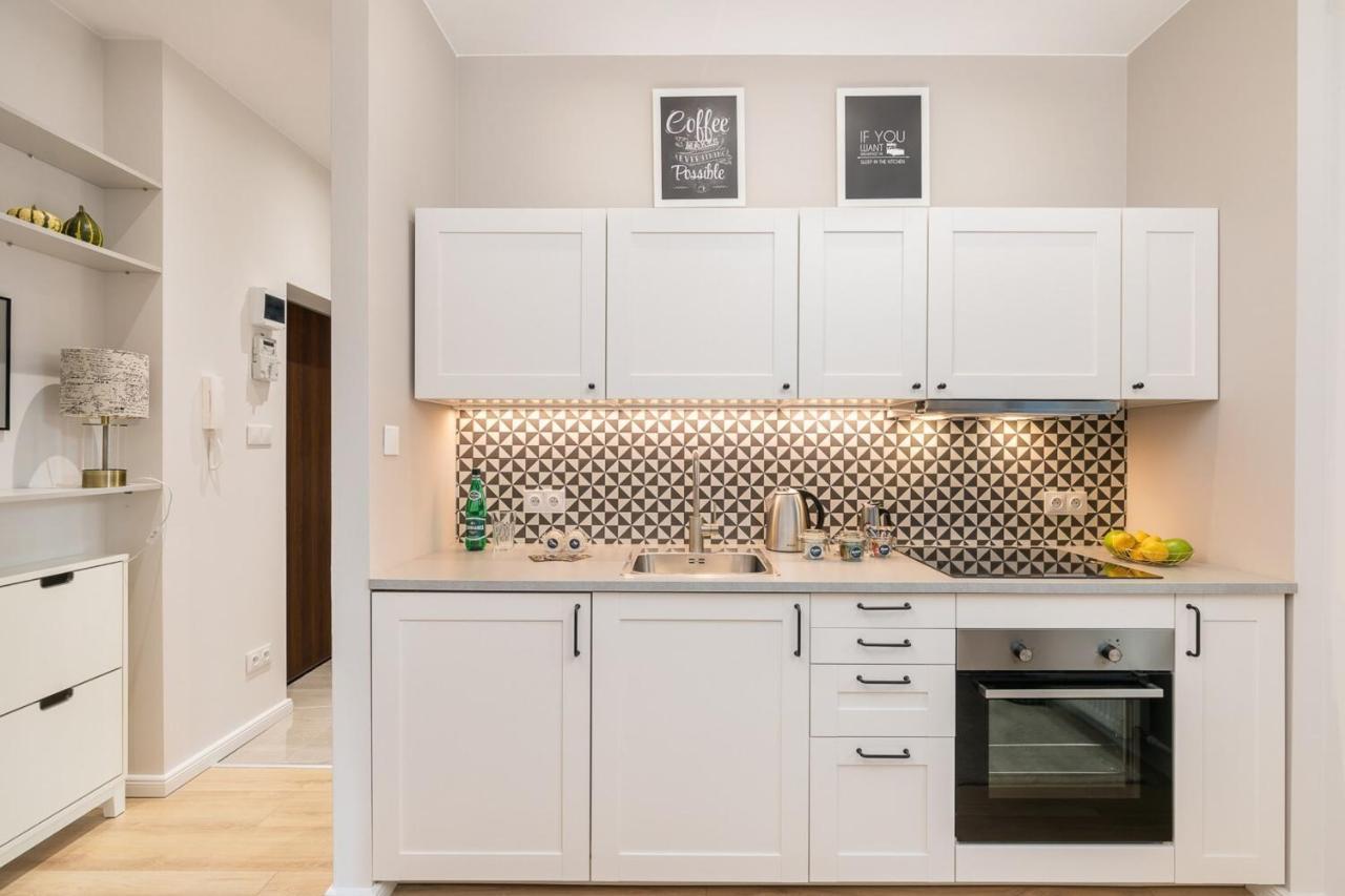 Apartment Twarda 14 - Elegant By Renters *