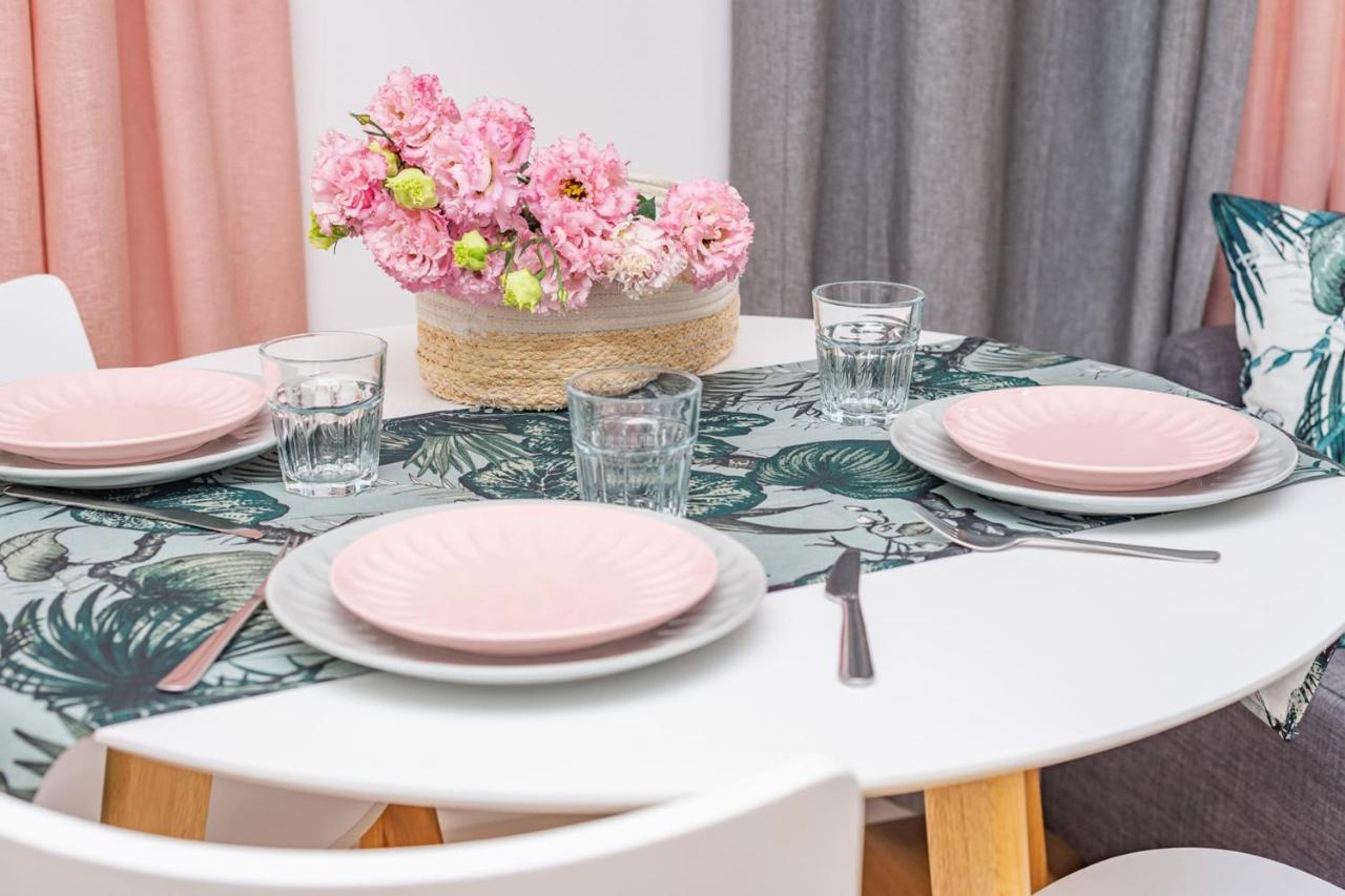 W Rent Like - Hoza 36 Warszawa