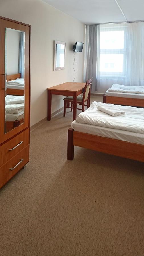 Baza Hotelowa Bobrowiecka 9 Holiday park