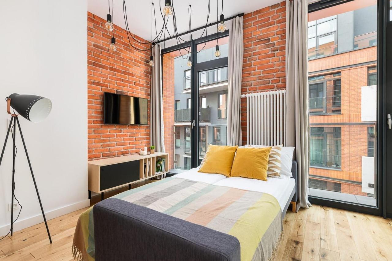 Rent Like - Plac Konesera 6