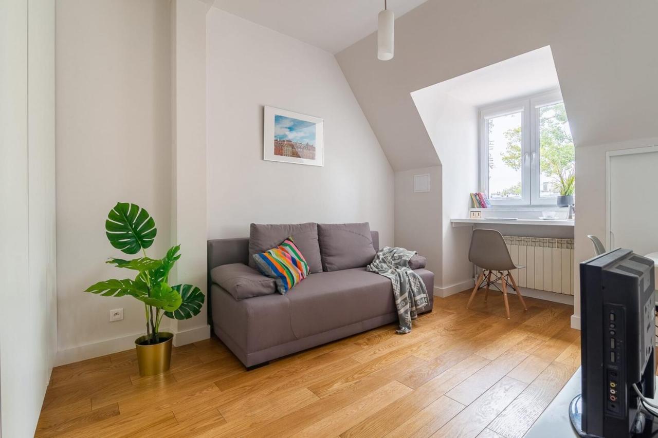 Rent Like - Nieklanska 9/11 Warsaw