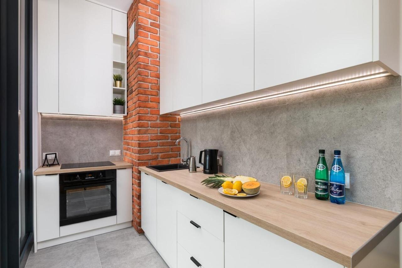 Rent Like - Plac Konesera 6 Apartament