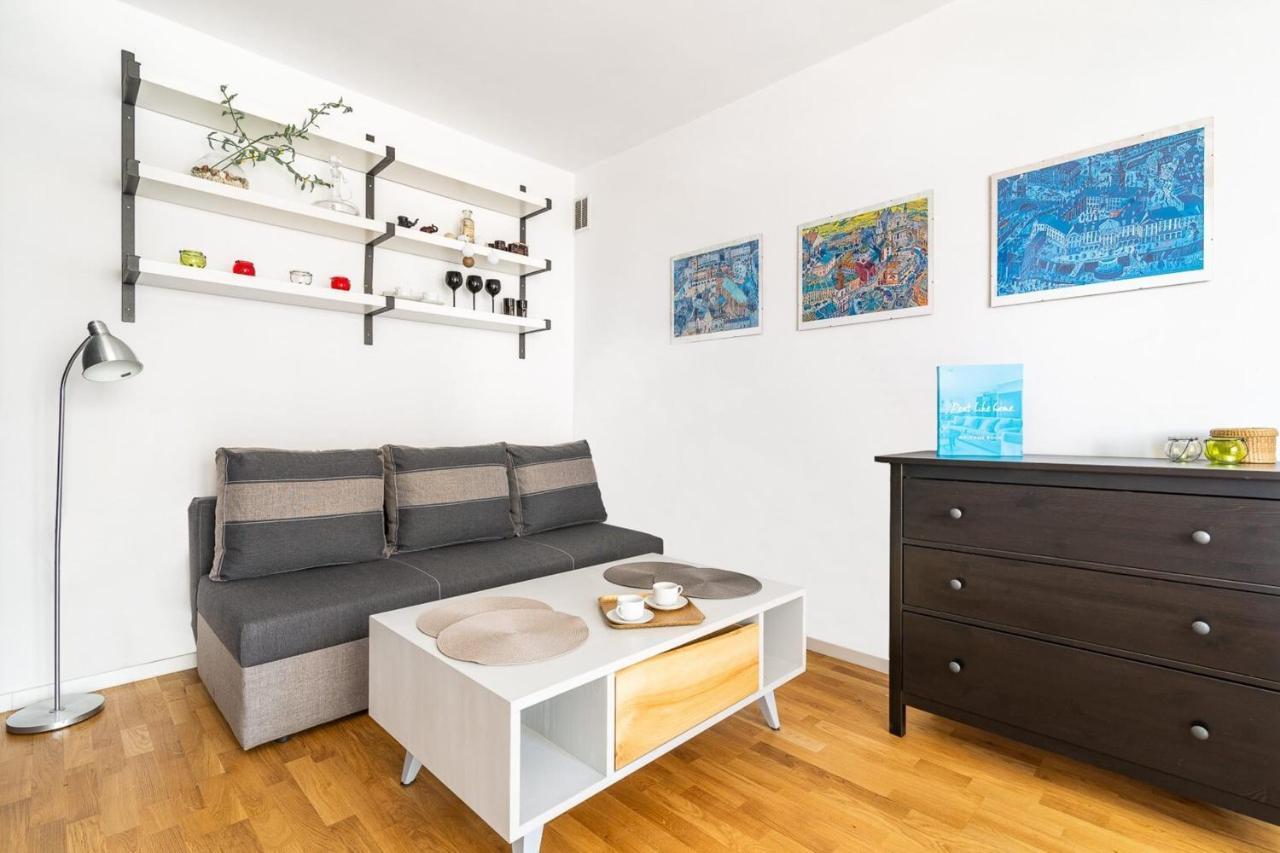 Rent Like - Krucza 46 * Warsaw