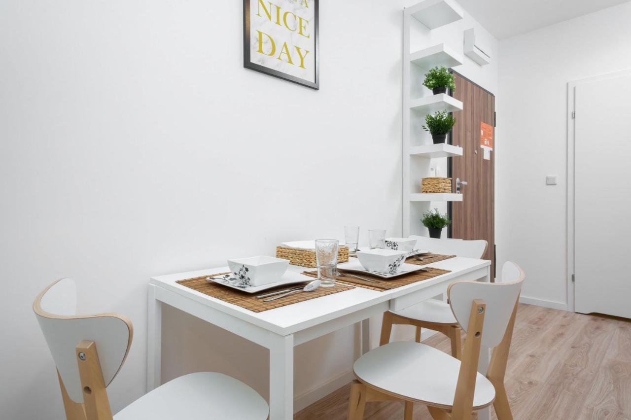 Apartamento Business Kasprzaka Serviced P&o Varsóvia