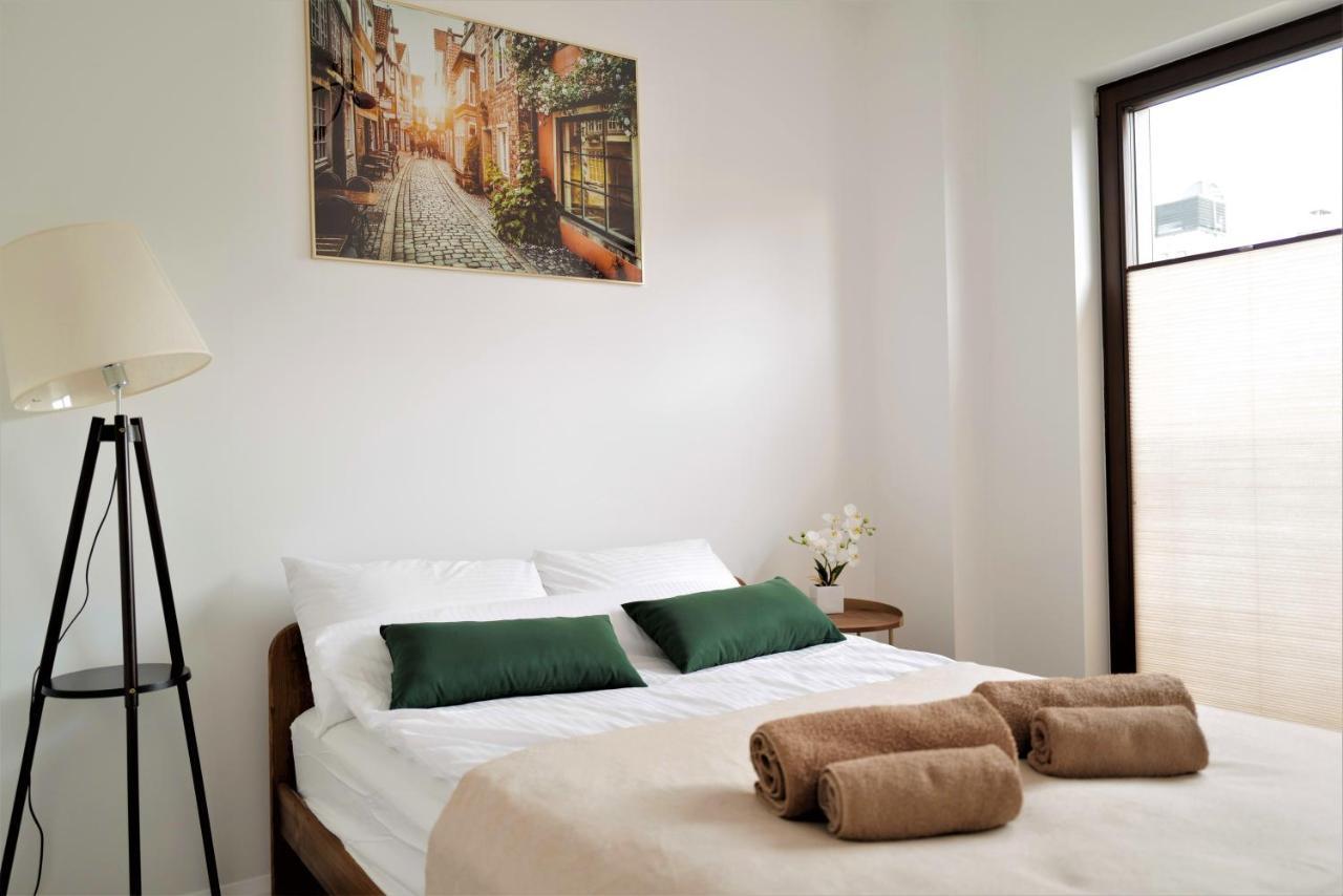 Apartment Port