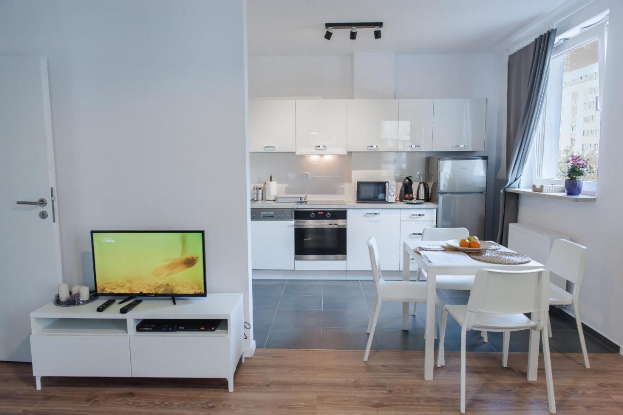 Apartment Golden - Pereca Warschau