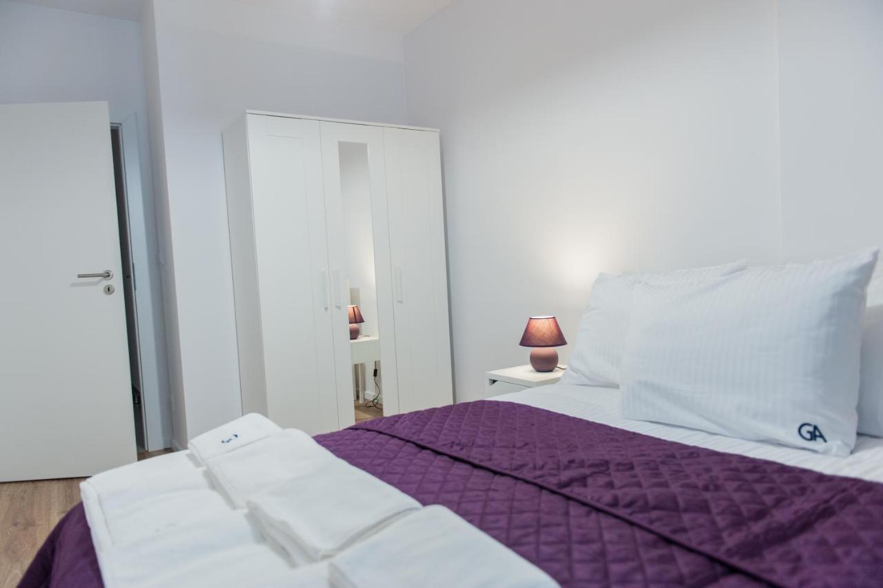 Golden - Pereca Apartment