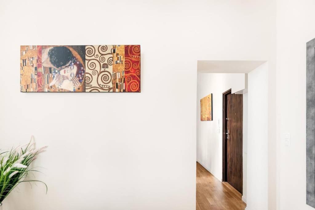 Luxury 60 Apartment Warsaw