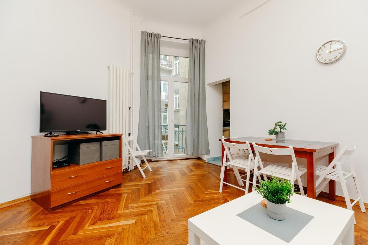 Apartment Shortstaypoland Klonowa Warschau