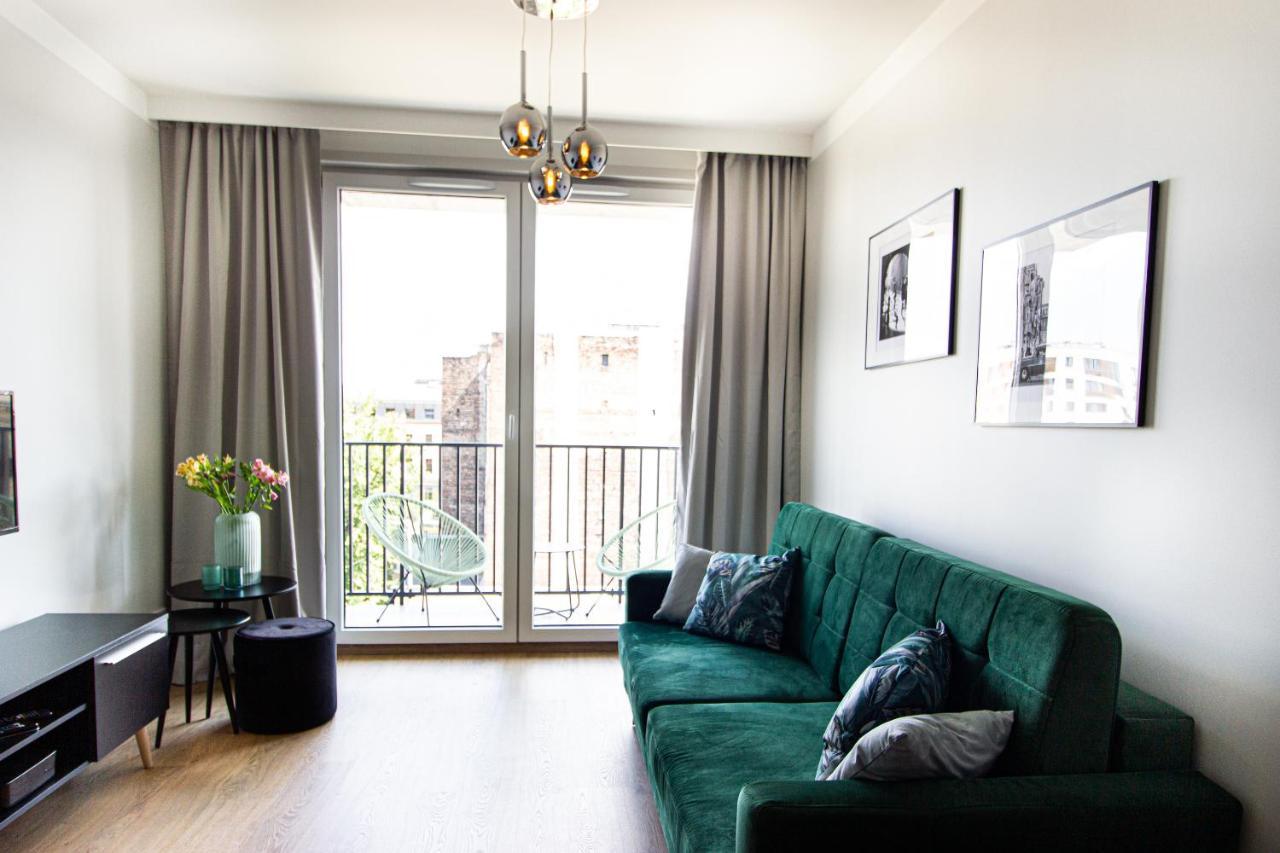 Patio Praga Metro Apartment Warsaw