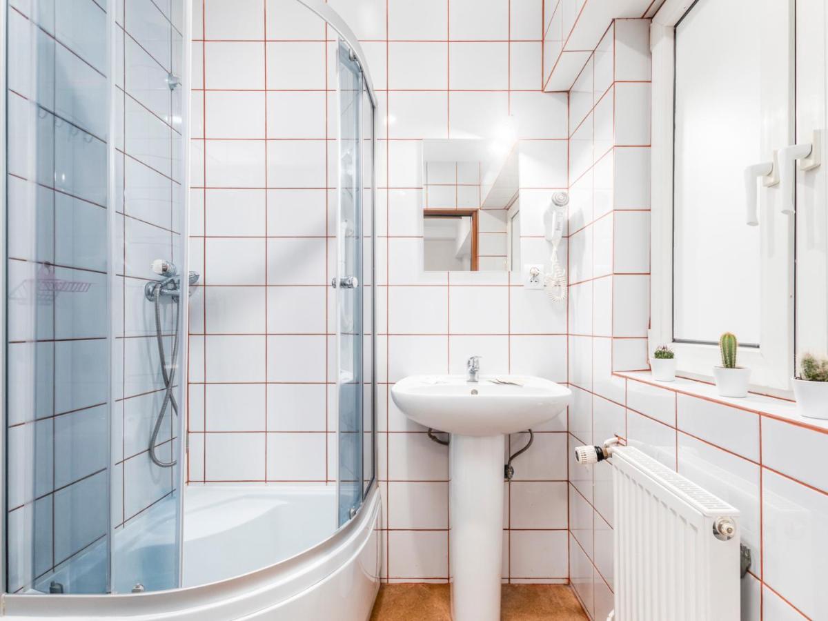 Nhà trọ Luxhostel24 Warsaw