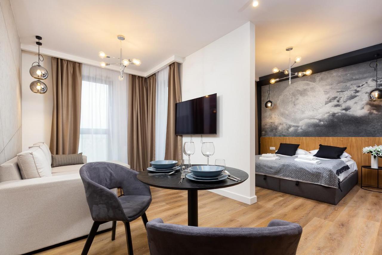 Moduo By Renters Prestige Apartment Warsaw