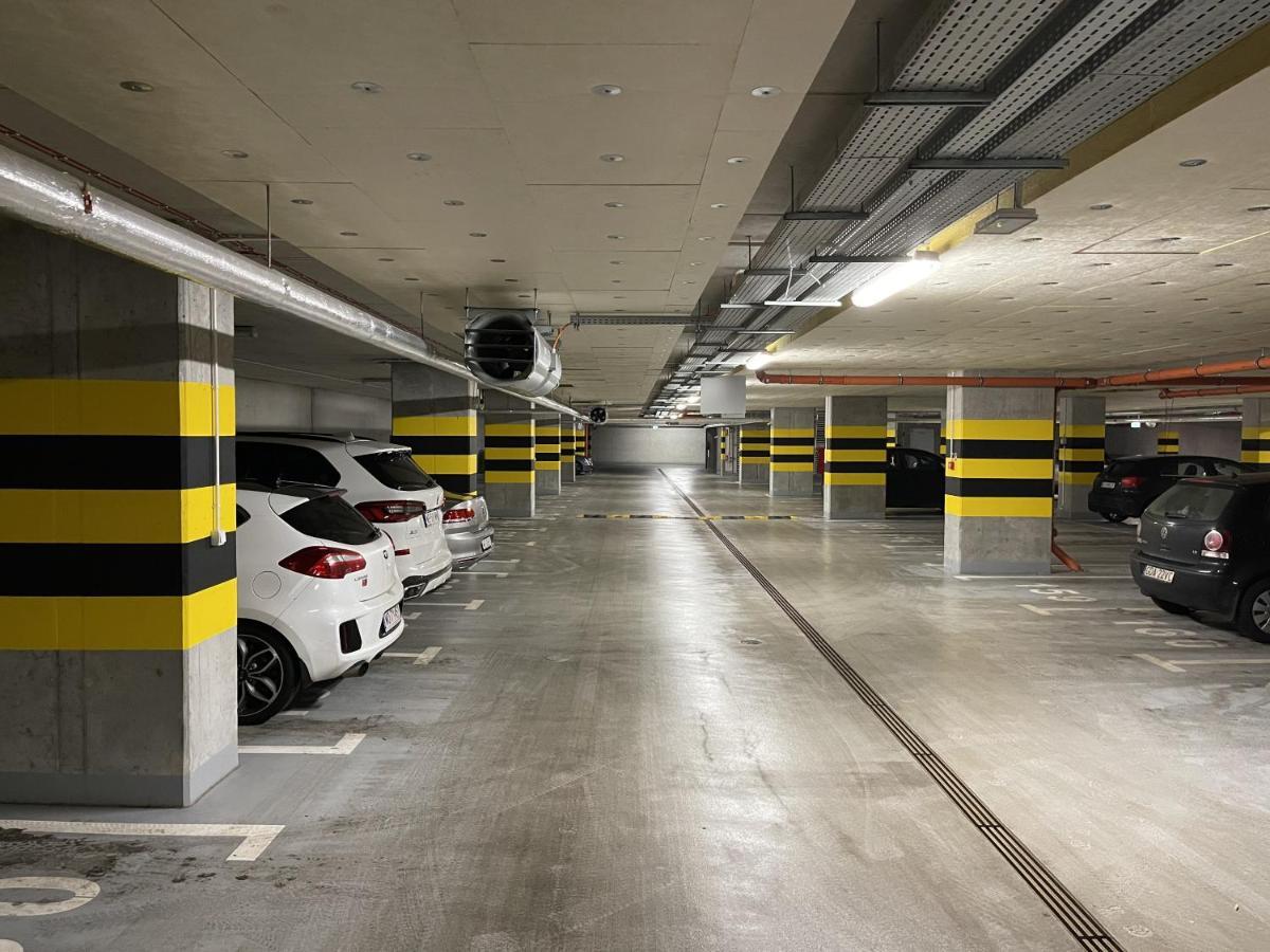Prymasa Tysiaclecia 83a By Aparthouse * Warsaw