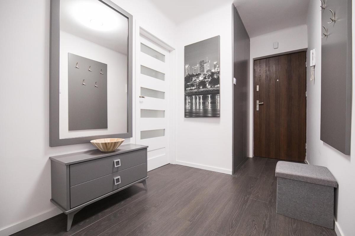 Nowoczesny Apartament - Saska Kepa Apartment