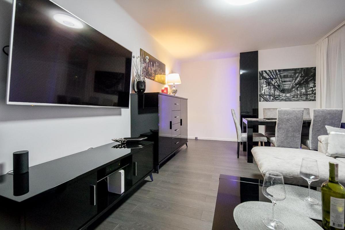 Apartment Nowoczesny Apartament - Saska Kepa *