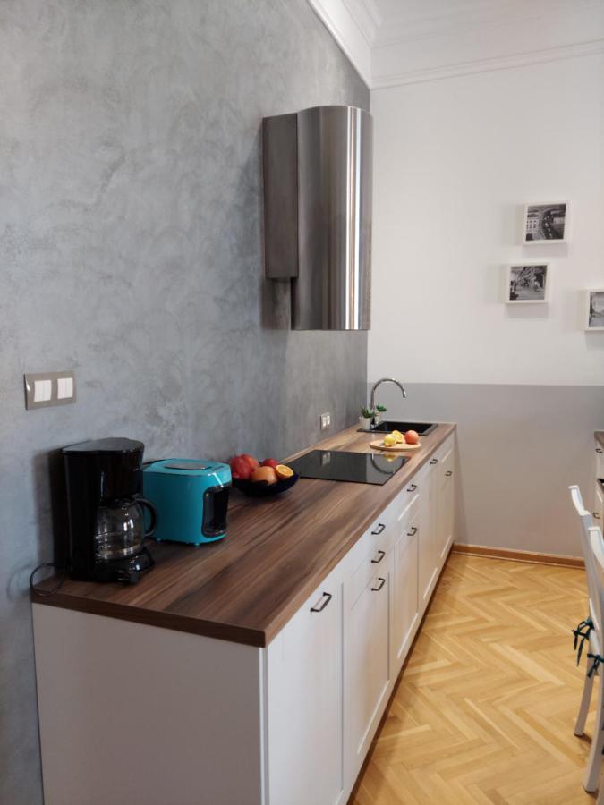 Novo Mundo Apartment *