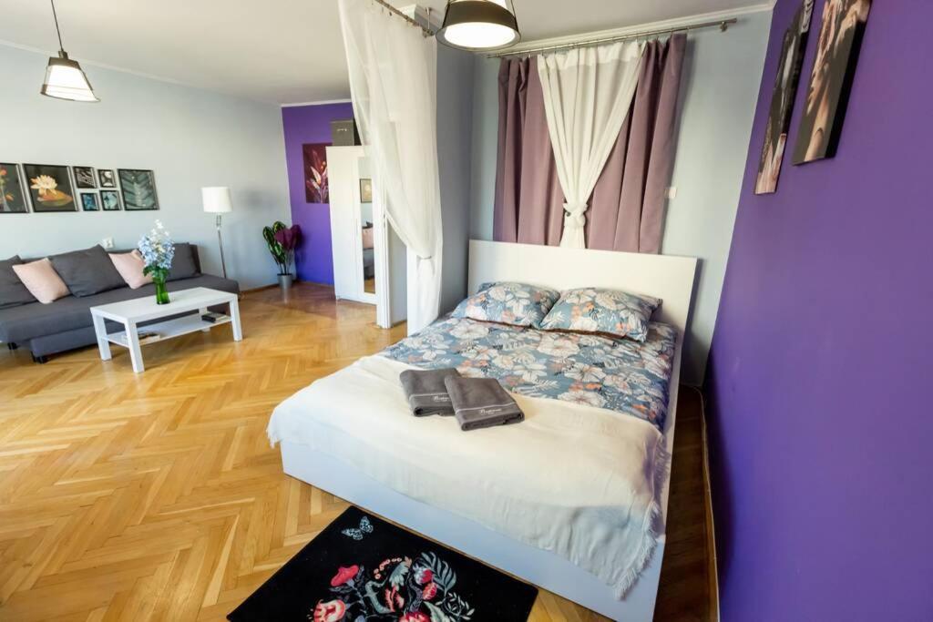 Miodowa 23, Old Town Apartment