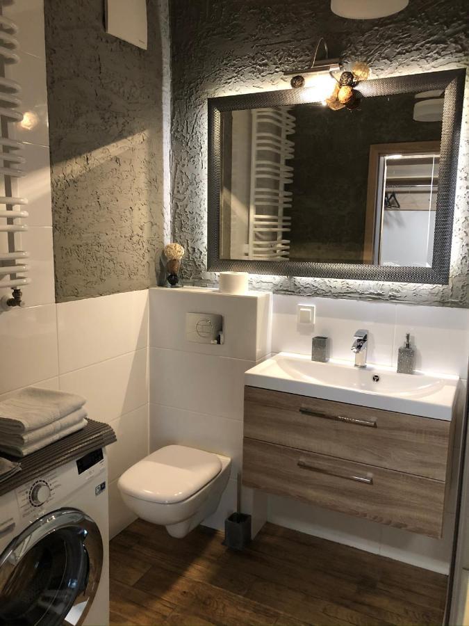 Apartment Lirowa Warsaw