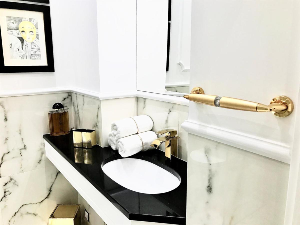 Mondrian Luxury Unesco Old Town Aparthotel