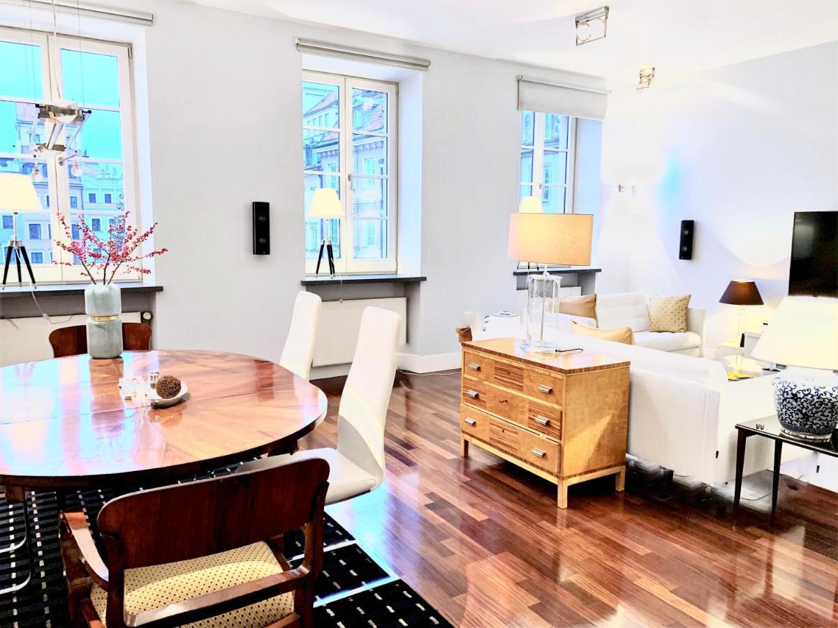 Mondrian Luxury Suites & Apartments Old Town *