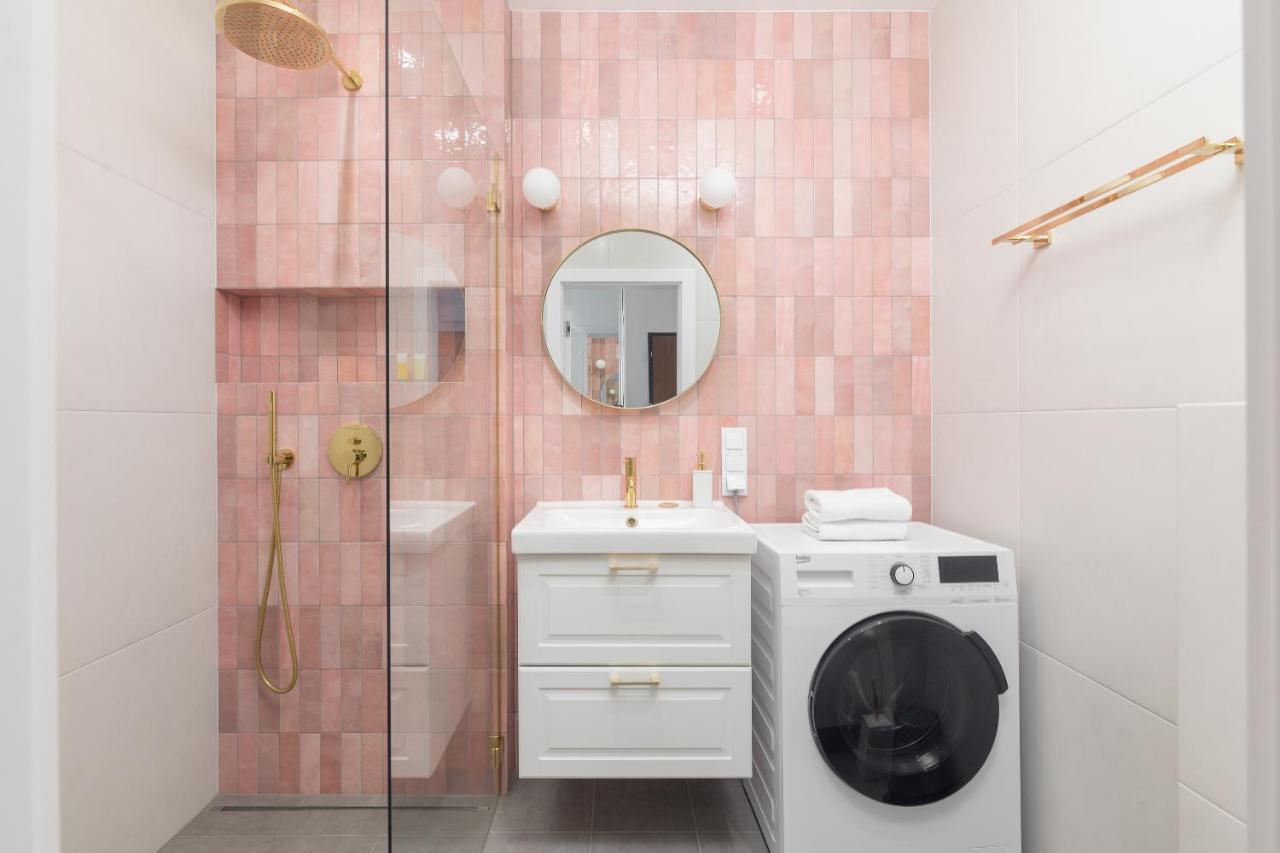 Apartment Burakowska Pastel Elegant Warschau