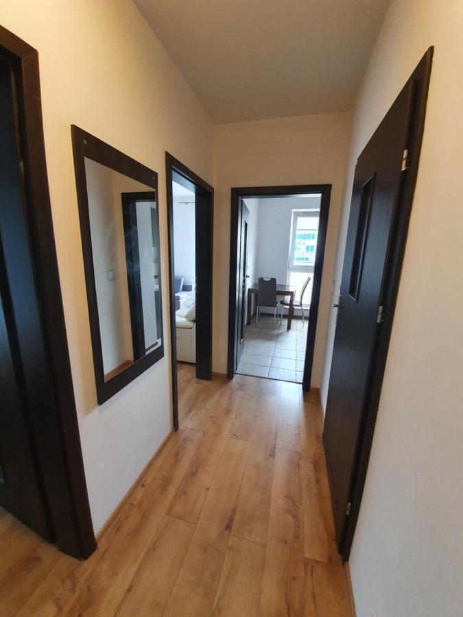 Senator Apartment *