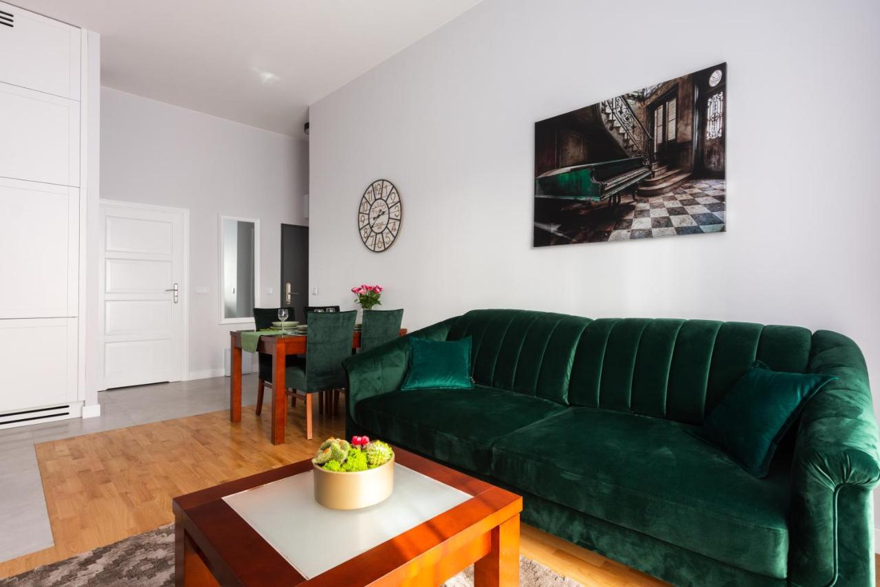 Apartment Millennium Express Warsaw