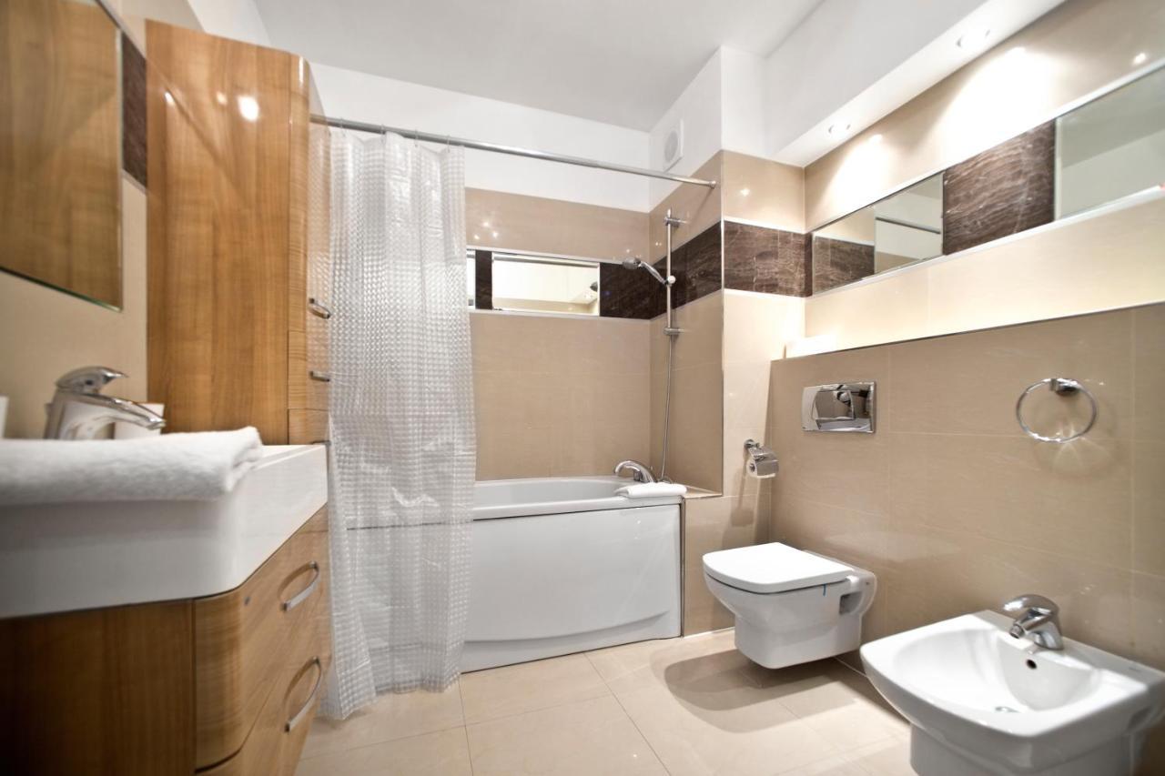 2 Bedrooms Bukowinska P&o Serviced Apartment