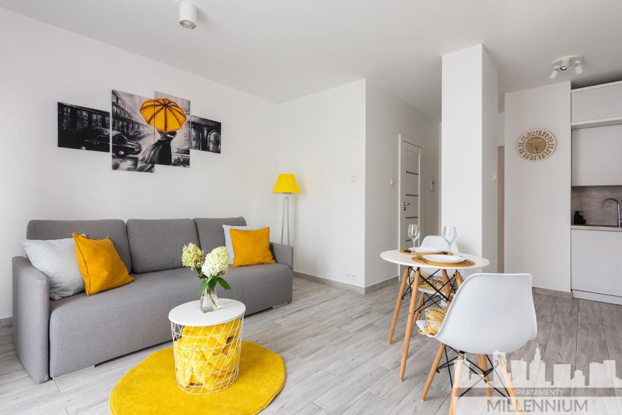Apartment Millennium Manufaktura Yellow *