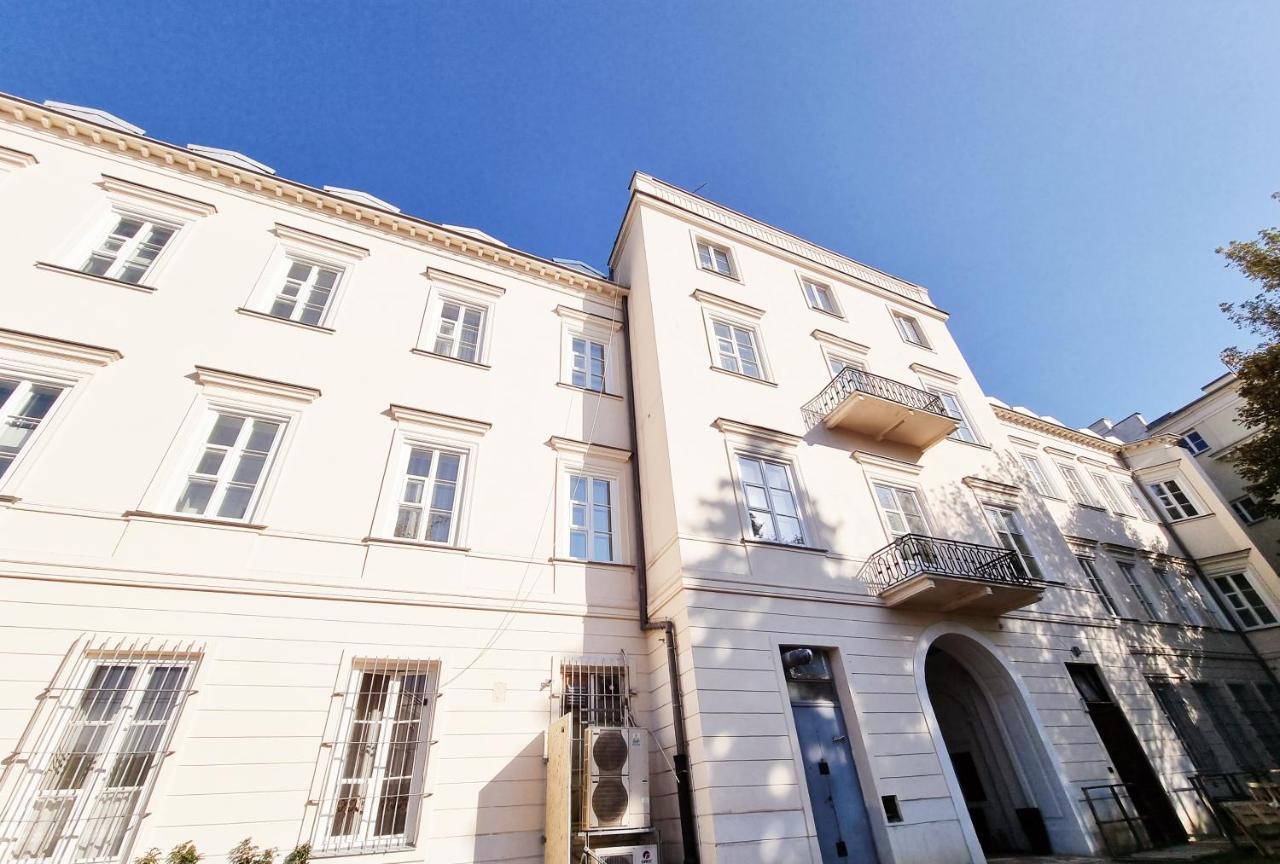 Tiffi Old Town 4* Warsaw