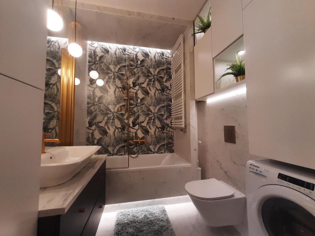 Siedmiogrodzka - Most Handy Location, Aircon & Garage Free *