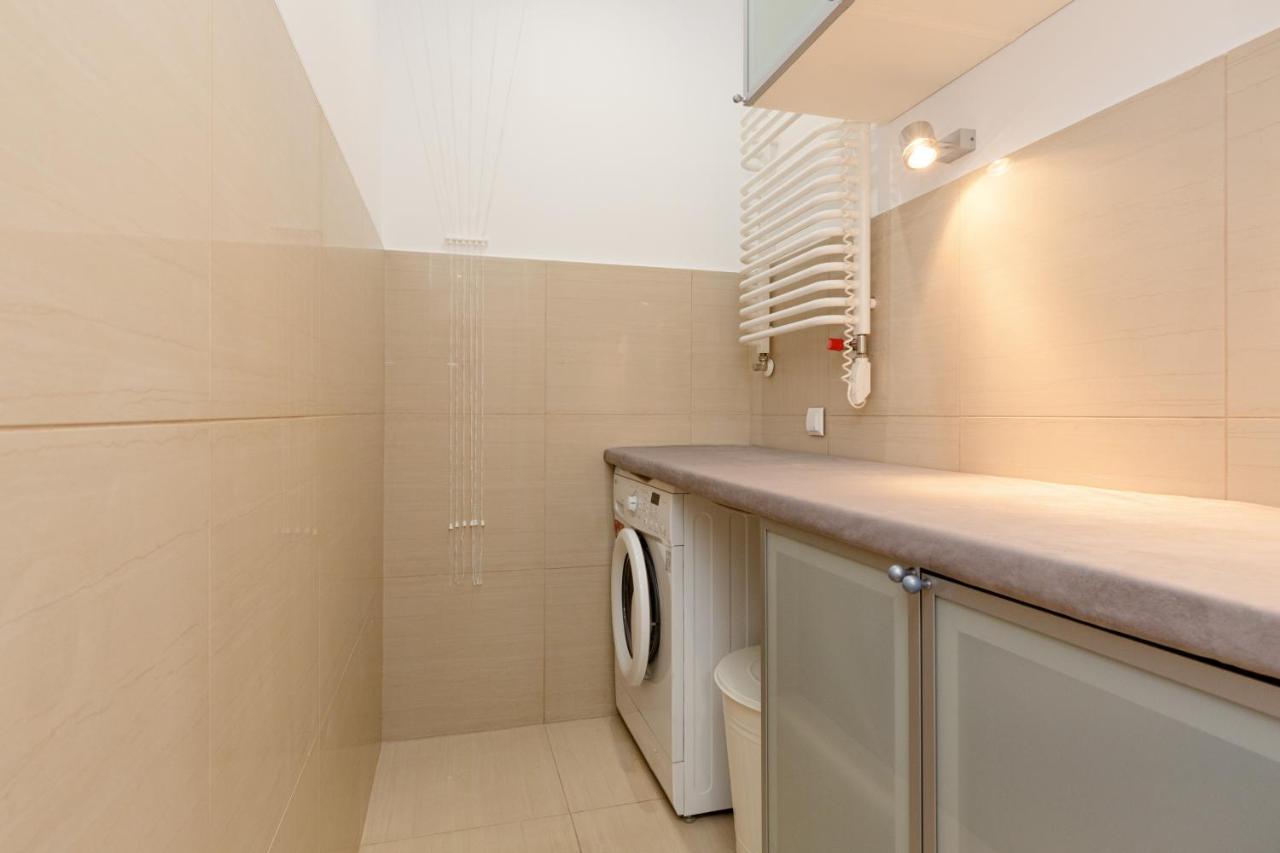 Metro Wierzbno By Renters Apartment Warsaw