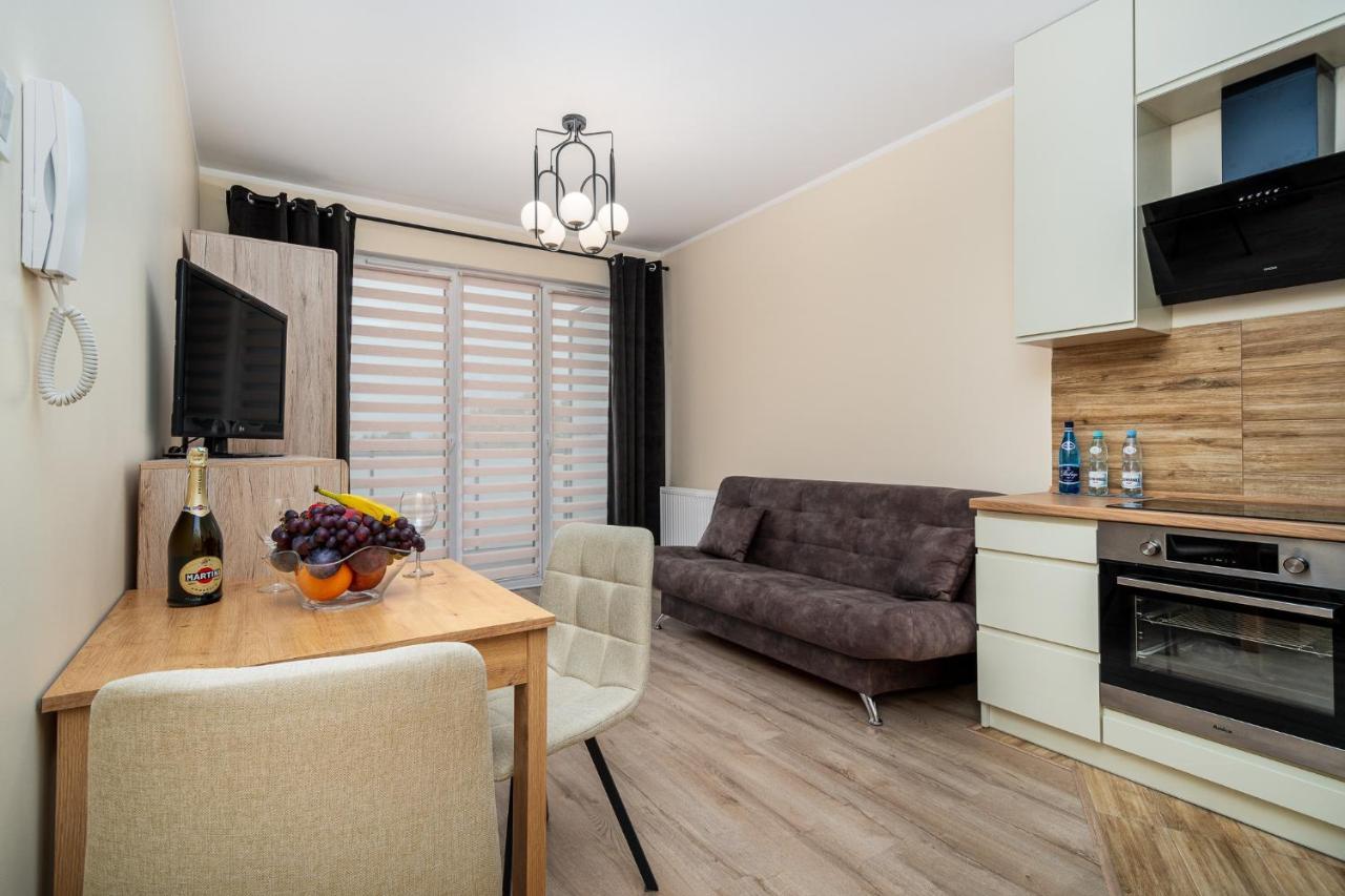 Apartament White *