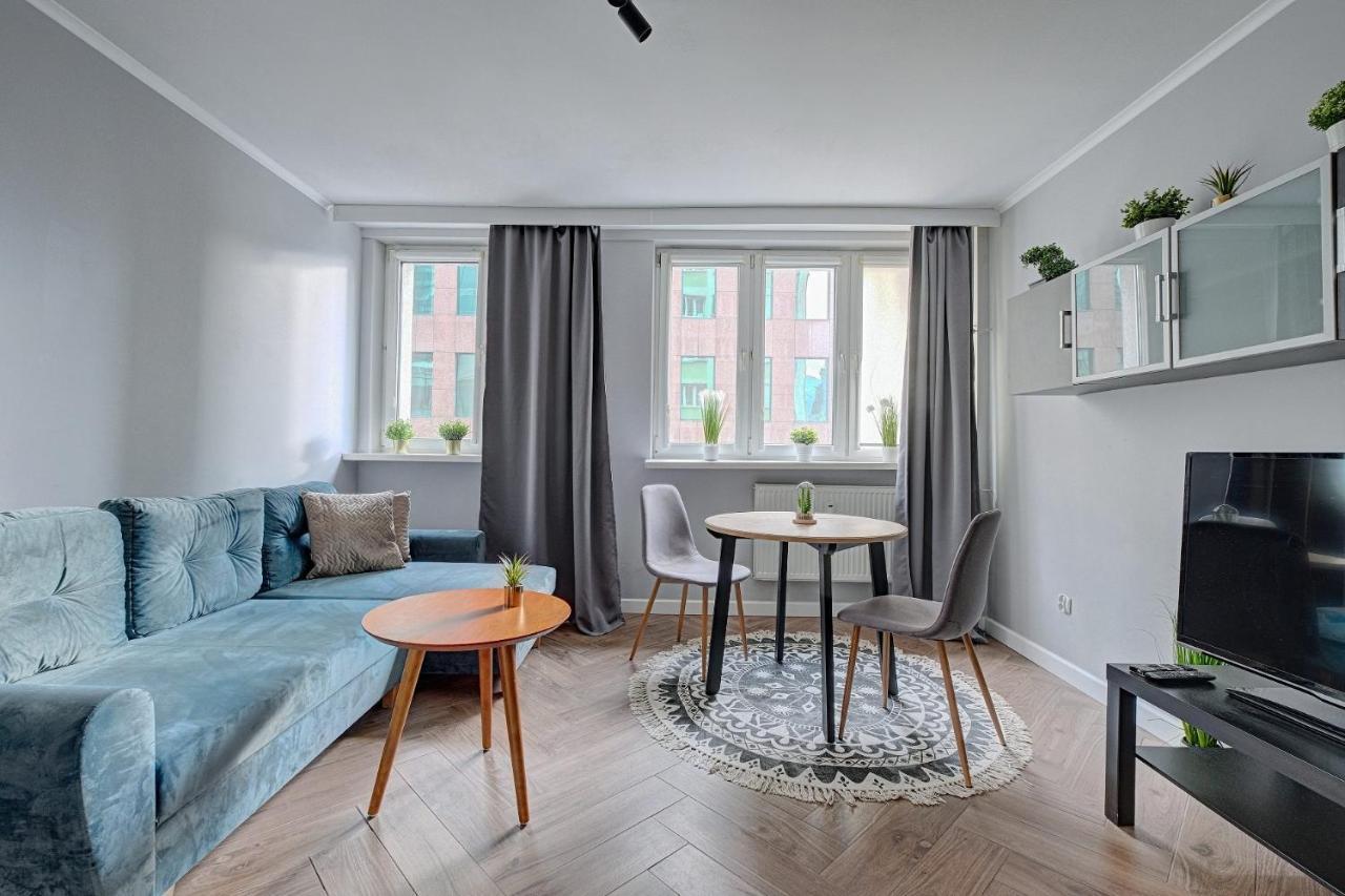 Studio In Amazing Location Apartment Warschau